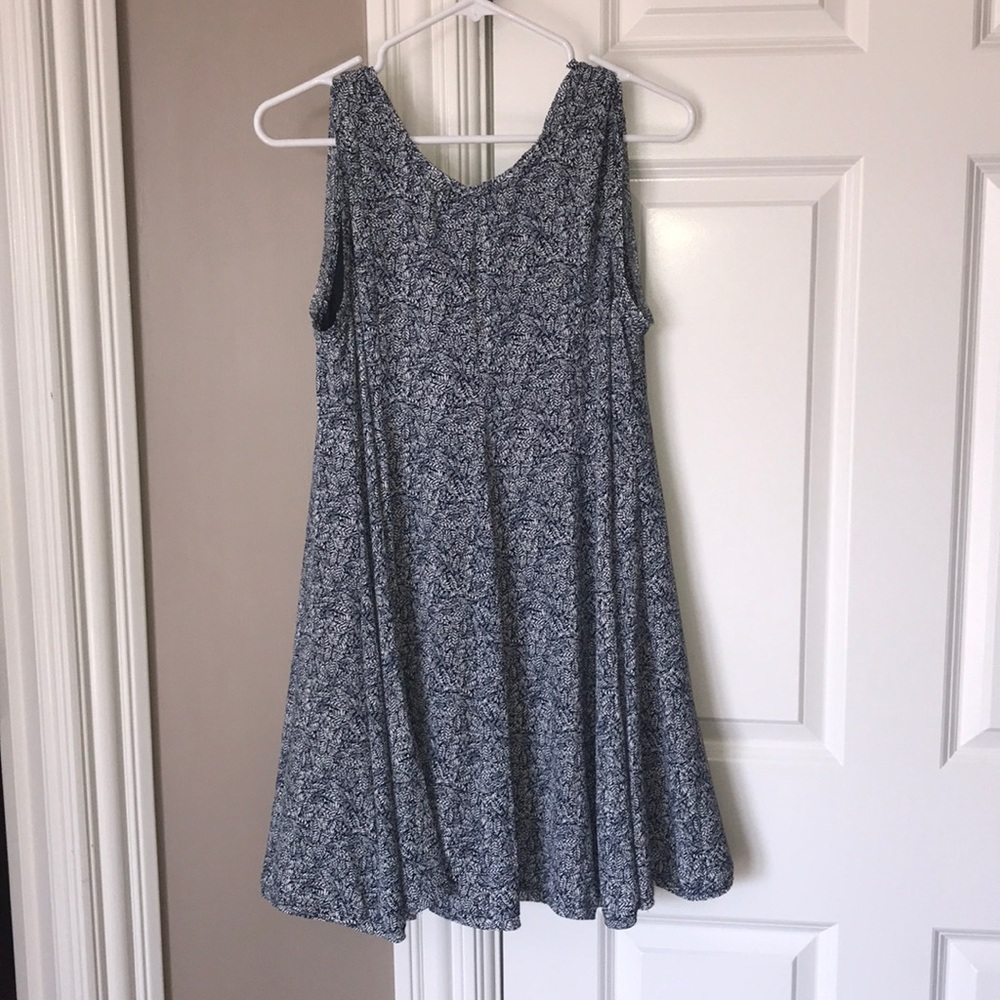 Flowy, sleeveless dress